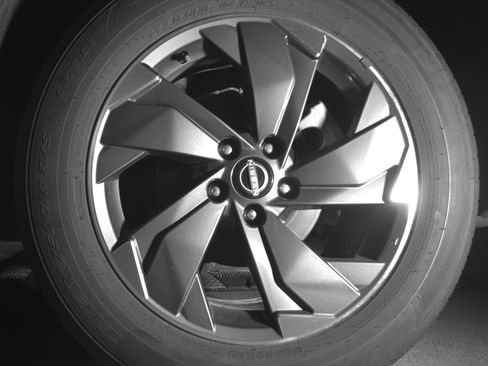 Used 2025 Nissan Rogue SV FWD image 14