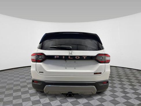 New 2026 Honda Pilot TrailSport image 5