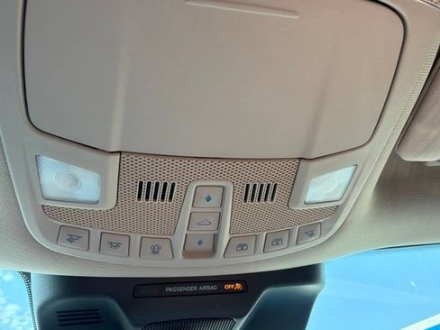 Used 2023 Ford Expedition XLT RWD image 57