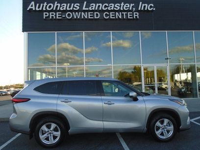 Used 2021 Toyota Highlander LE