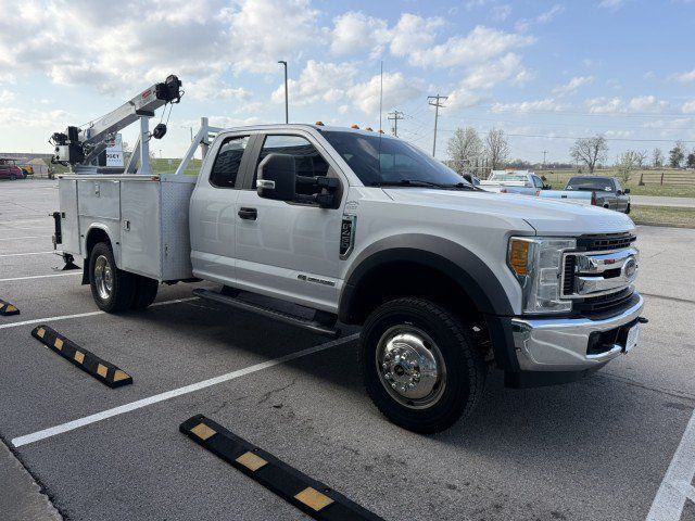 Used 2017 Ford F450 XL w/ Power Equipment Group RWD image 4