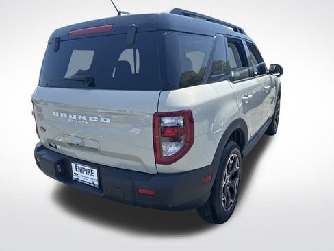 Certified 2025 Ford Bronco Sport Outer Banks w/ Outer Banks Tech Package+ AWD/4WD image 6