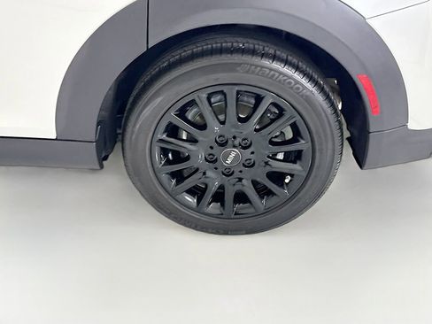 Certified 2023 MINI Cooper 4-Door Hardtop FWD image 29