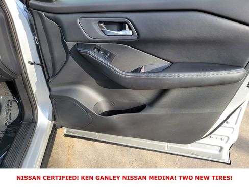 Certified 2025 Nissan Rogue SV image 50