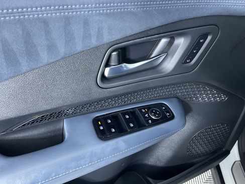 Certified 2024 Nissan Ariya AWD image 14