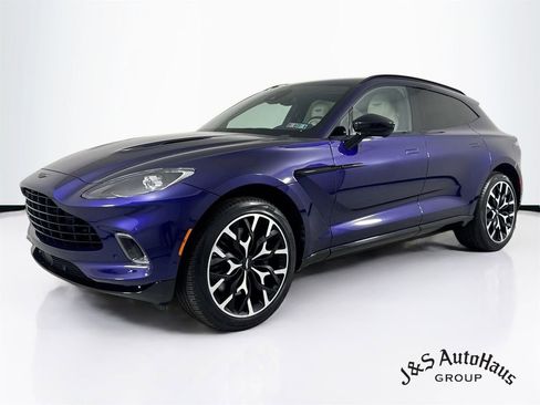 Used 2023 Aston Martin DBX AWD/4WD image 3