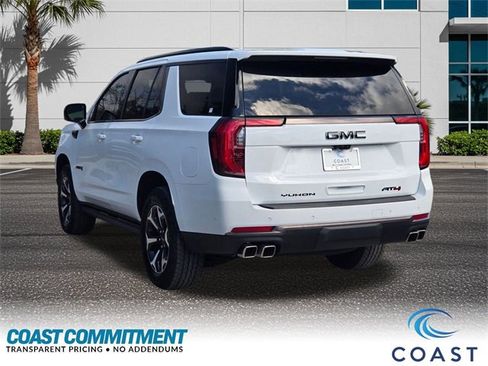 Used 2026 GMC Yukon AT4 Ultimate w/ LPO, Illumination Package image 8