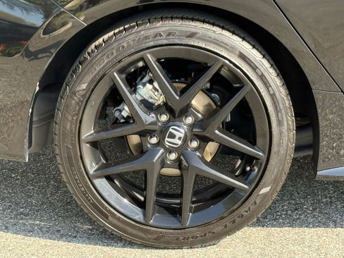 Used 2025 Honda Civic Sport image 18