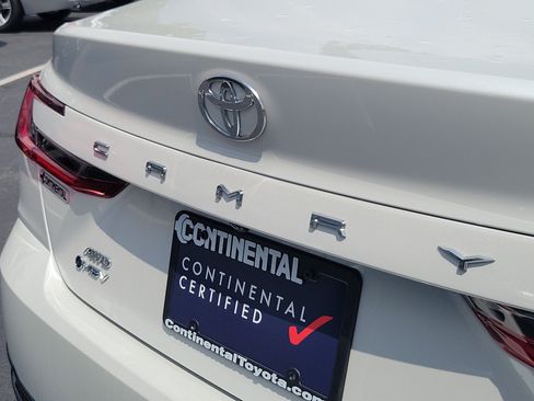 Used 2026 Toyota Camry XLE AWD/4WD image 7