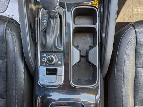 Used 2022 Kia Telluride EX w/ EX Premium Package AWD/4WD image 15