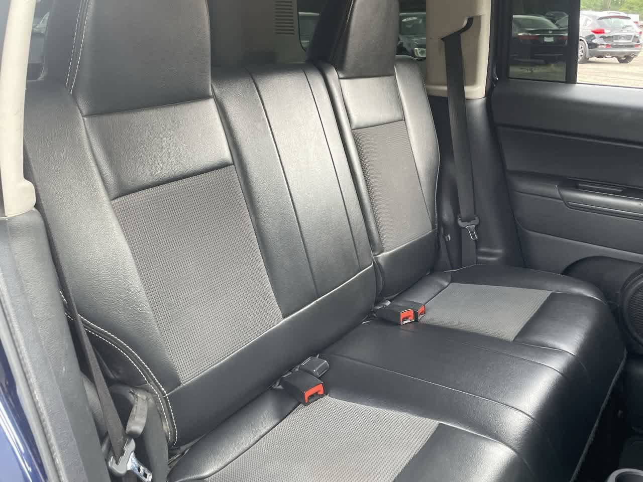 Used 2014 Jeep Patriot Latitude w/ Freedom Edition Package FWD image 15