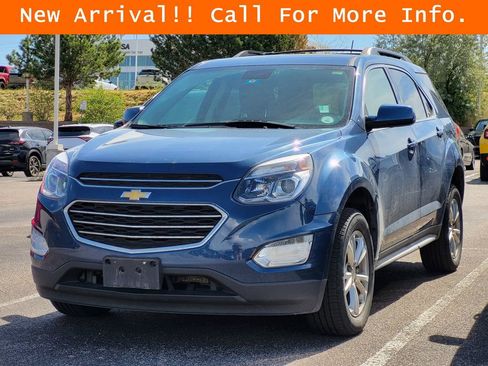 Used 2017 Chevrolet Equinox LT w/ Convenience Package AWD/4WD image 4
