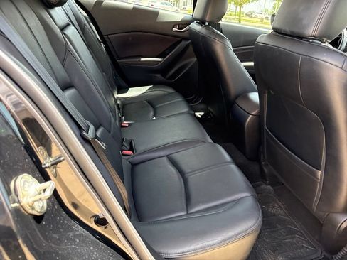 Used 2017 MAZDA MAZDA3 Touring FWD image 15