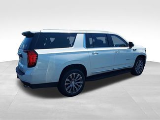 Used 2021 GMC Yukon XL Denali AWD/4WD video 5