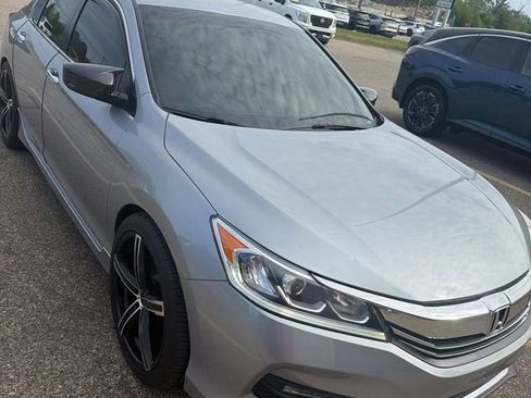 Used 2017 Honda Accord Sport Special Edition image 15