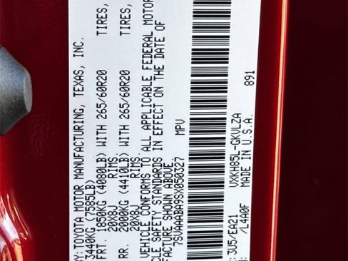 Used 2025 Toyota Sequoia Limited image 33