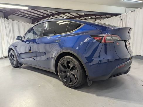 Used 2023 Tesla Model Y Long Range image 4