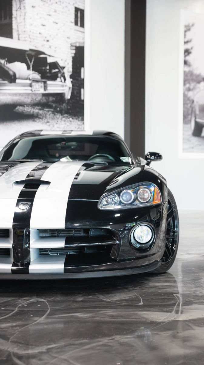 Used 2006 Dodge Viper SRT-10 RWD image 8
