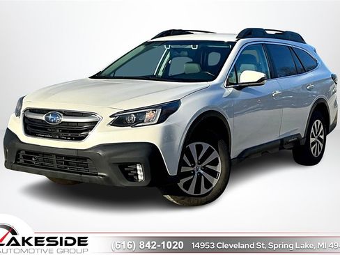 Used 2022 Subaru Outback Premium image 1