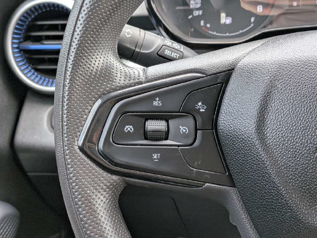 Used 2026 Chevrolet Trax LS w/ Driver Confidence Package FWD image 23