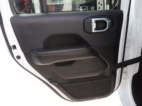 Used 2024 Jeep Wrangler Unlimited Sahara AWD/4WD image 24