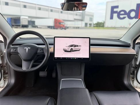 Used 2023 Tesla Model 3 Standard Range RWD image 23