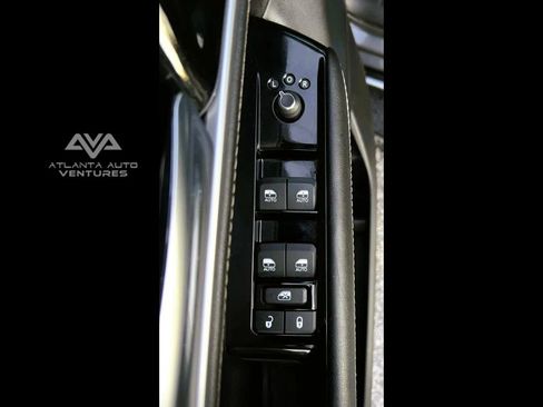 Used 2024 Jeep Wagoneer L Series II w/ Flexible Seating Group image 24