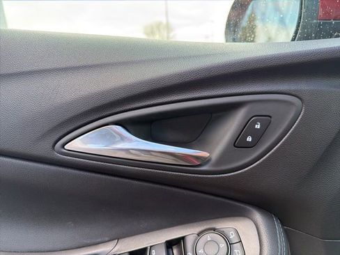 Used 2025 Buick Encore GX Sport Touring w/ Comfort Package image 17