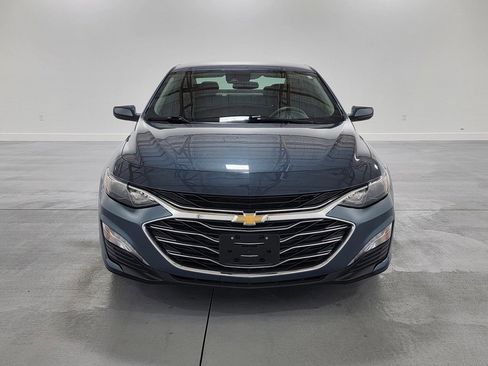 Used 2024 Chevrolet Malibu LT image 2