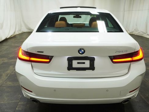Used 2024 BMW 330i xDrive Sedan w/ Convenience Package AWD/4WD image 4