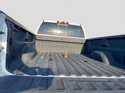 Used 2019 GMC Sierra 2500 Denali AWD/4WD image 38