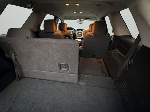 Used 2015 GMC Acadia SLE image 35