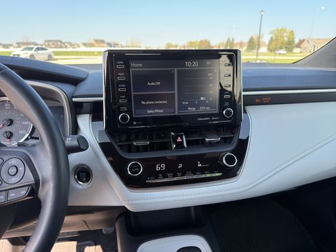 Used 2019 Toyota Corolla SE w/ SE Option Package FWD image 12