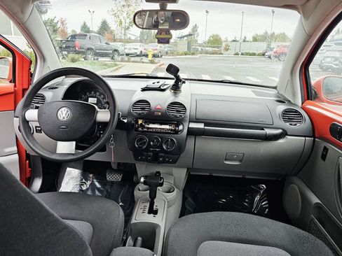 Used 2005 Volkswagen Beetle GLS image 12