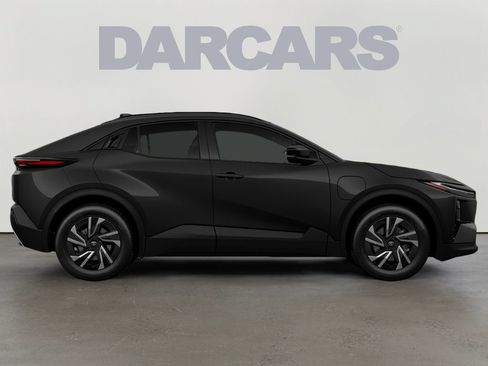 New 2026 Toyota C-HR AWD/4WD image 8