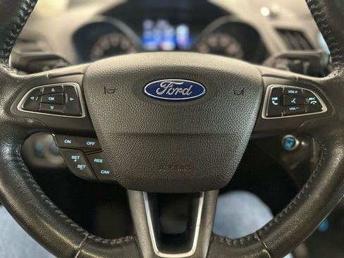 Used 2017 Ford Escape Titanium FWD image 18