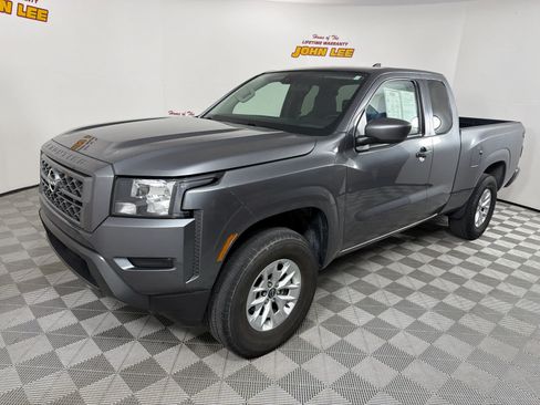 Certified 2024 Nissan Frontier SV w/ Technology Package AWD/4WD image 1