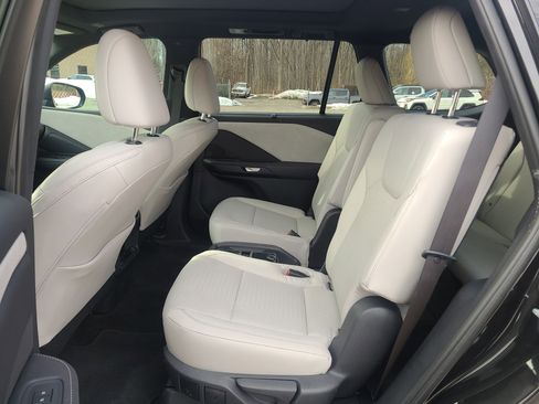 Used 2024 Lexus TX 350 FWD w/ Captains Chair Package image 28