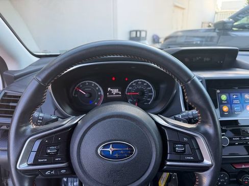 Used 2019 Subaru Crosstrek 2.0i Premium w/ Moonroof Package AWD/4WD image 16