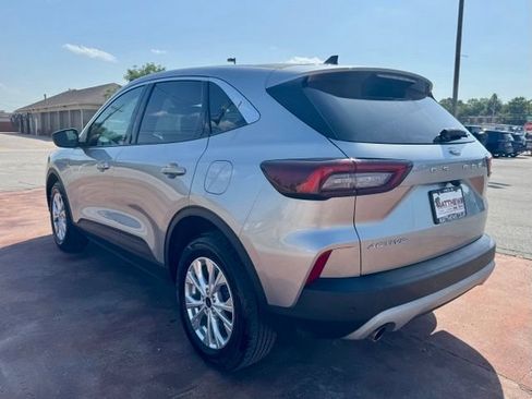 Used 2023 Ford Escape Active w/ Tech Pack #1 AWD/4WD image 7