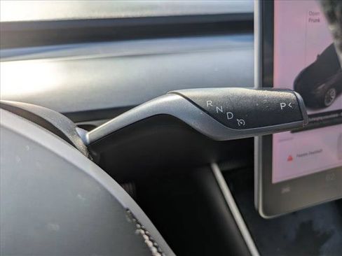 Used 2018 Tesla Model 3 Long Range image 5