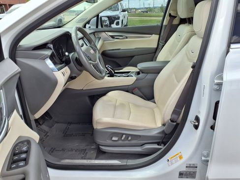 Used 2023 Cadillac XT5 Premium Luxury FWD image 15