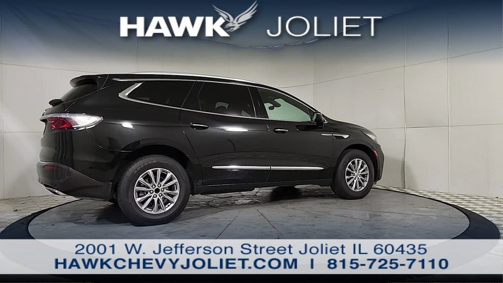 Used 2024 Buick Enclave Premium FWD image 7