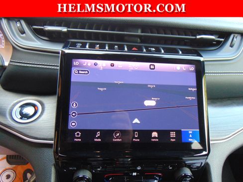 Used 2024 Jeep Grand Cherokee L Limited AWD/4WD image 30