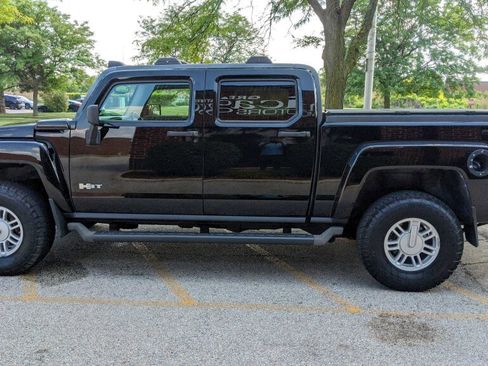 Used 2010 HUMMER H3T image 4