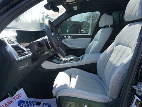 Used 2024 BMW X5 M60i w/ Climate Comfort Package image 10