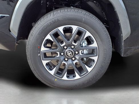 New 2026 Toyota Tundra Limited image 9