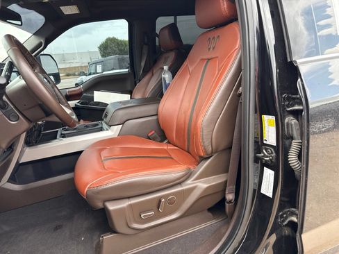 Used 2022 Ford F350 King Ranch w/ King Ranch Ultimate Package AWD/4WD image 15