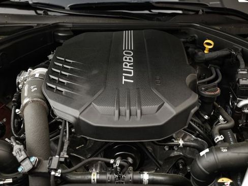 New 2025 Genesis G70 3.3T Advanced image 16