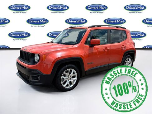 Used 2015 Jeep Renegade Latitude FWD image 3